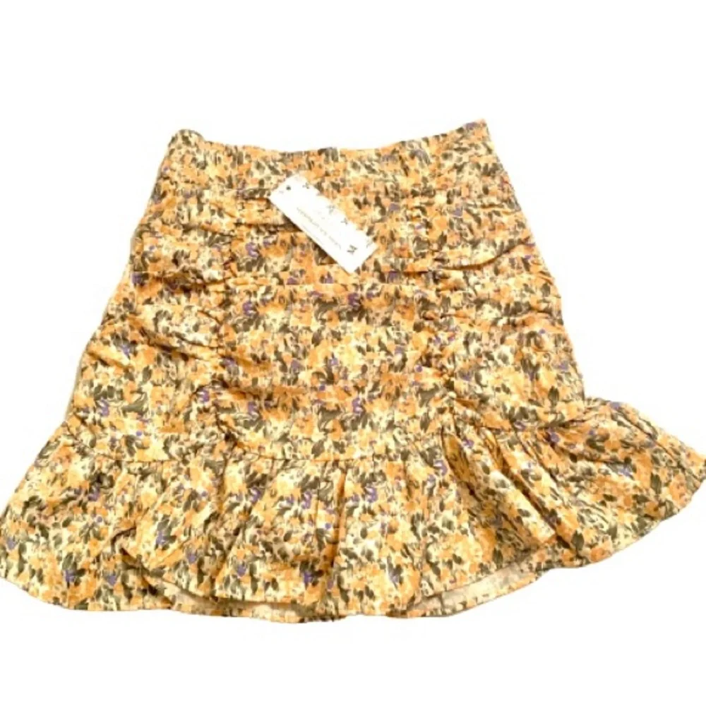 GoodNight Macaroon Mini skirt Ruffled Ruched Floral M coastal cowgirl NWT New